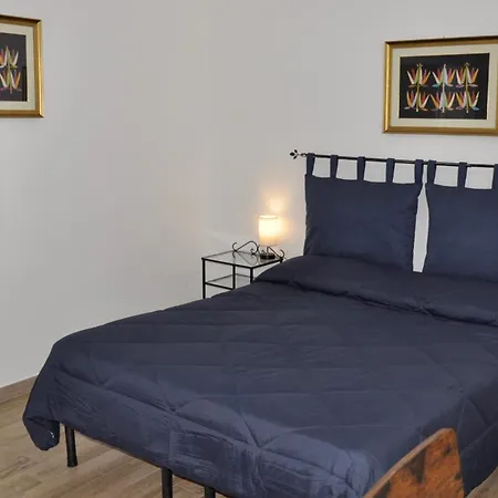 Baroi Nocleg ze śniadaniem 3*